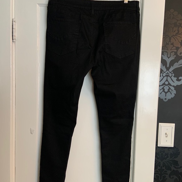 Black low rise jegging - Picture 2 of 7
